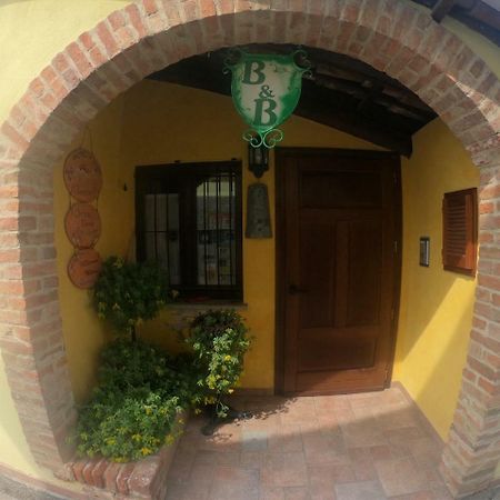 Tra... Monti E Vigne Bed & Breakfast La Morra Luaran gambar