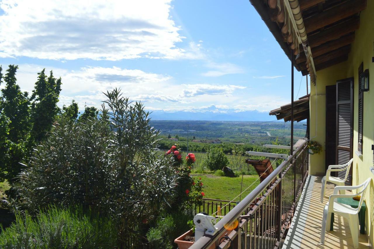 Tra... Monti E Vigne Bed & Breakfast La Morra Luaran gambar