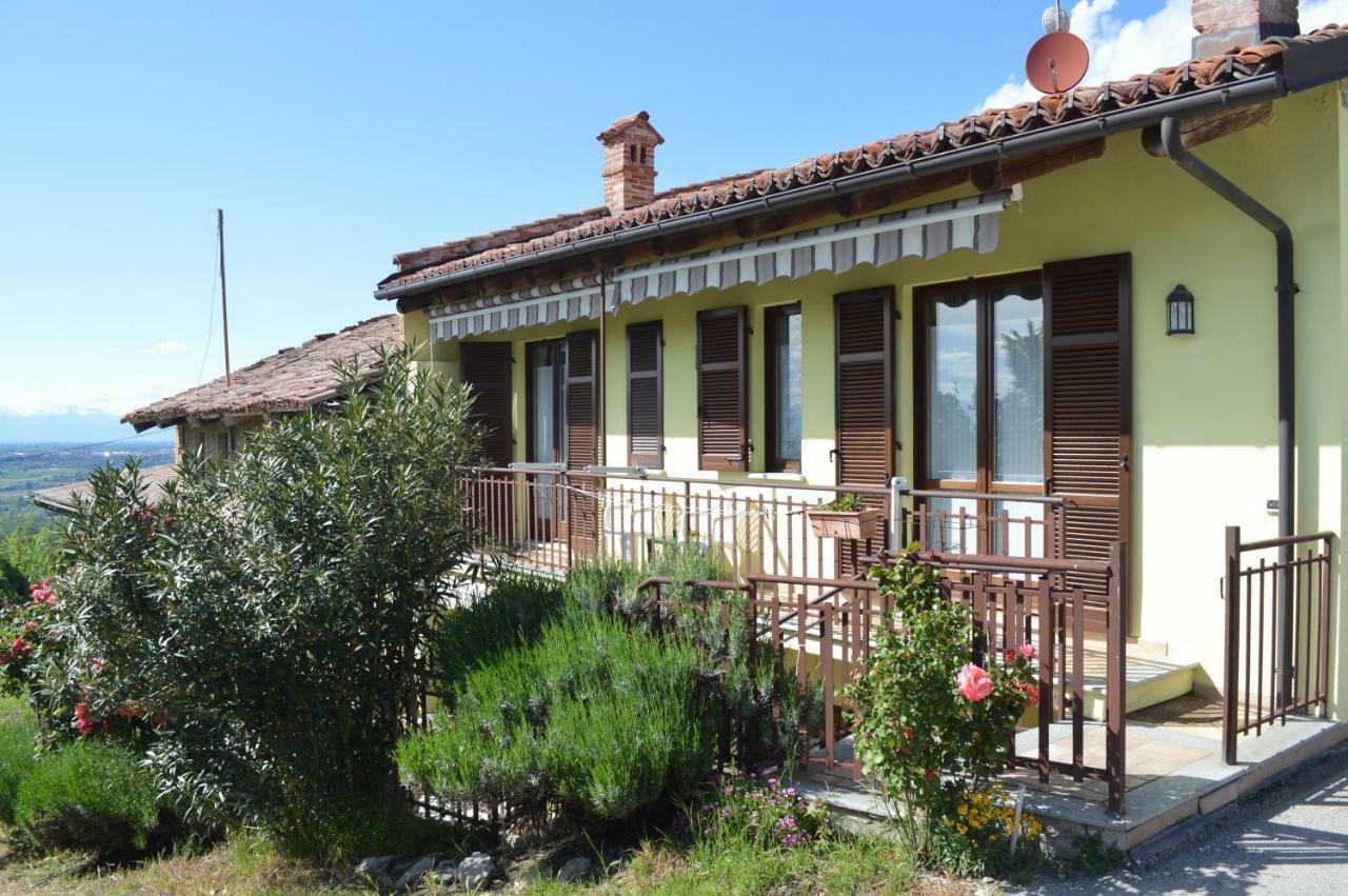 Tra... Monti E Vigne Bed & Breakfast La Morra Luaran gambar