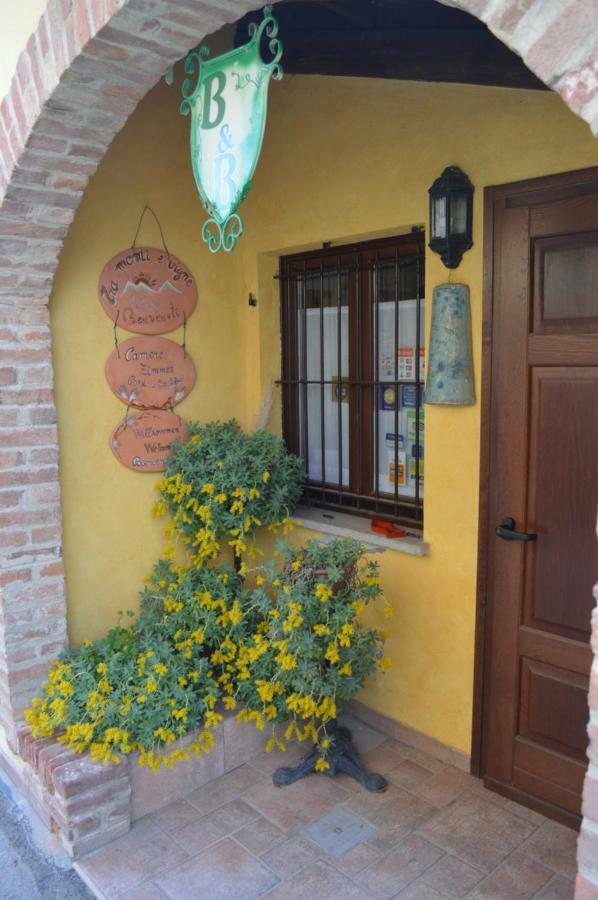 Tra... Monti E Vigne Bed & Breakfast La Morra Luaran gambar